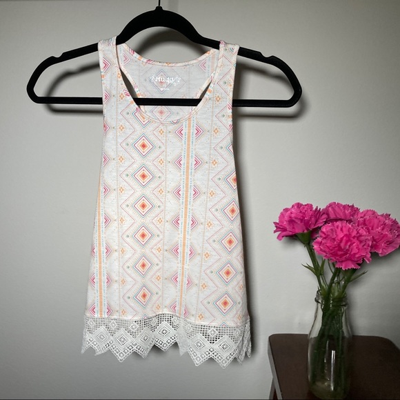🪴3/$15 Flowy Aztec Mudd lace tank white orange - Picture 8 of 8